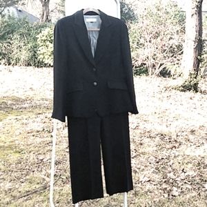 Tahari Suit Navy blue Sz 12